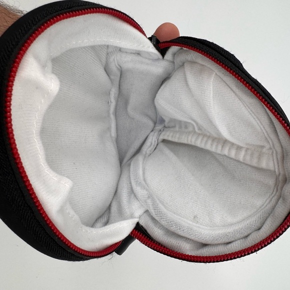 Beats by Dre case soft shell - Picture 2 of 4